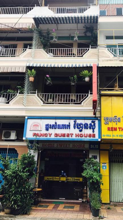 Fancy Guesthouse Phnom Penh Exterior foto