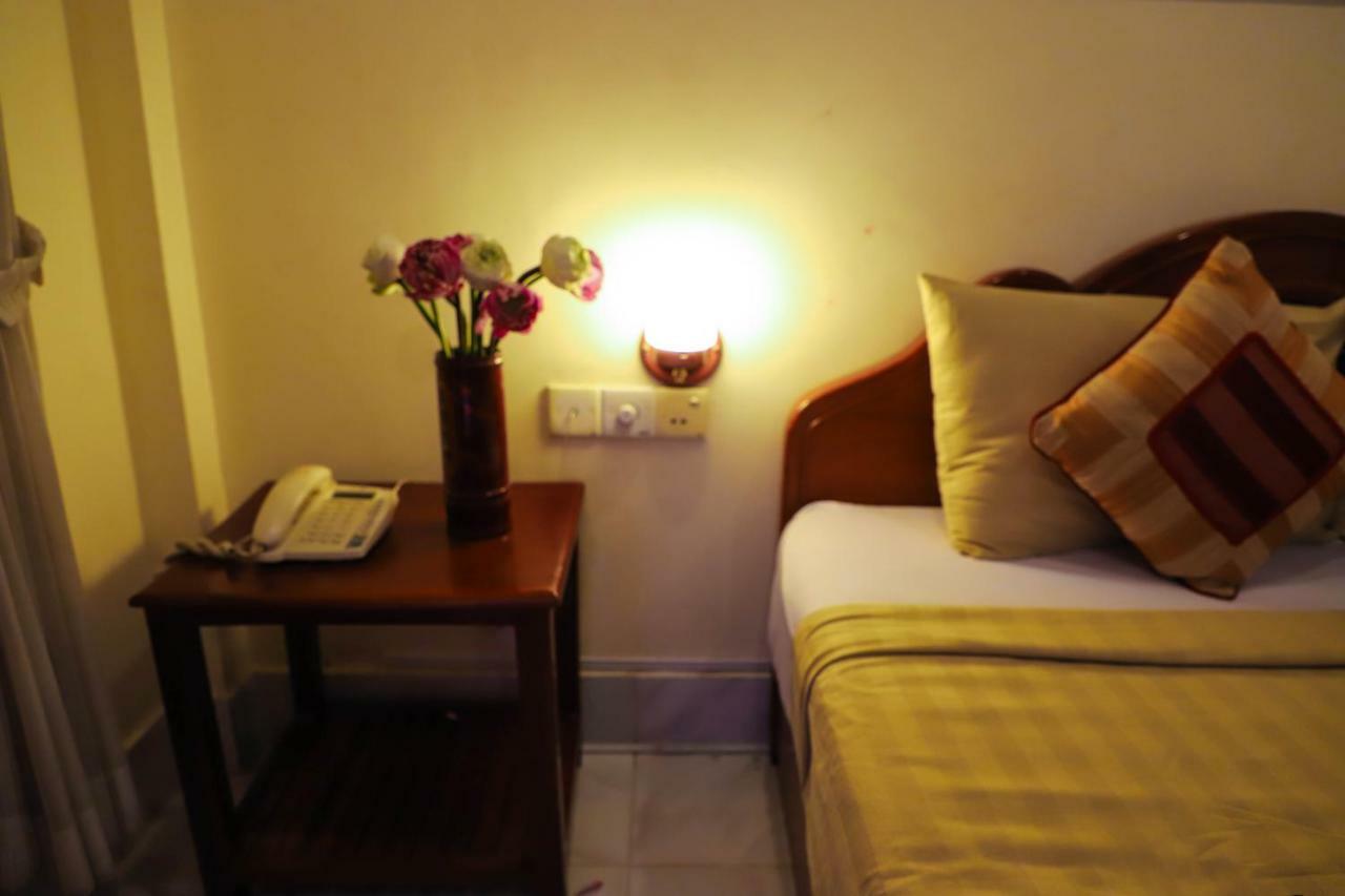 Fancy Guesthouse Phnom Penh Exterior foto